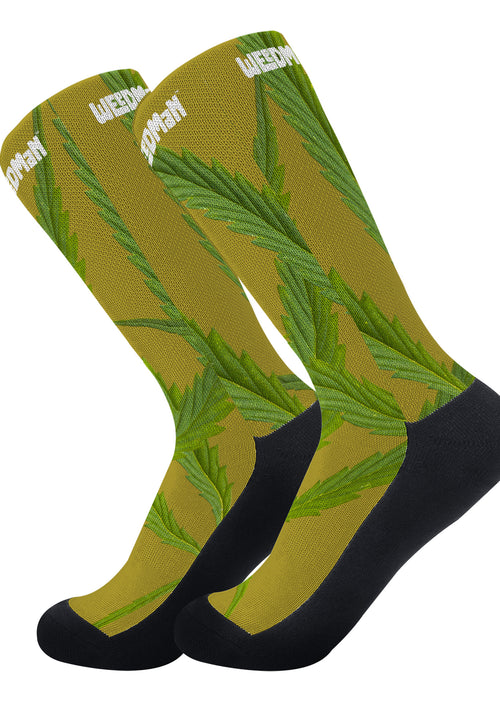 Weedman Simple White Logo & Weed D45 Gold Crew Socks